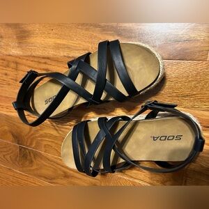 Nice black strappy sandals with buckle strapp around ankle. Platform sole.